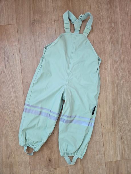 Nohavice do dažďa, lupilu,86