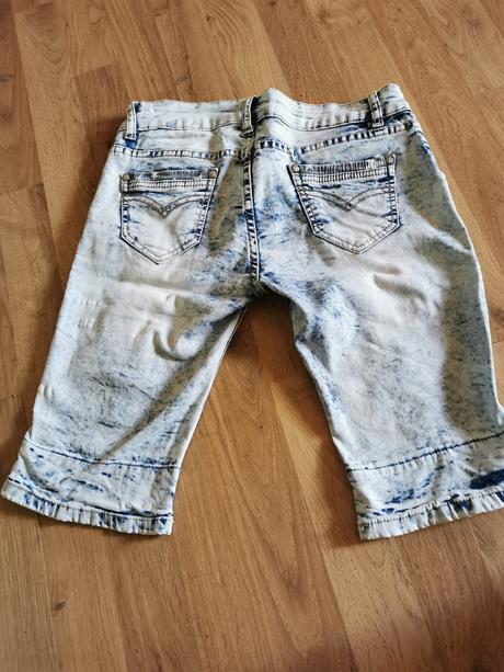 Krásne nohavice, 36