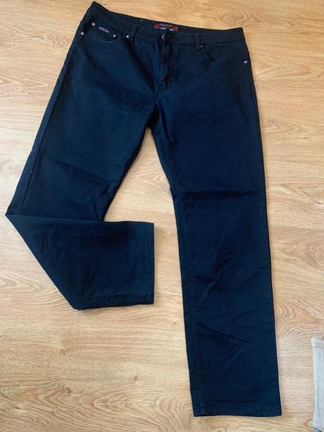 Pánske nohavice športovo elegantne 39, 39