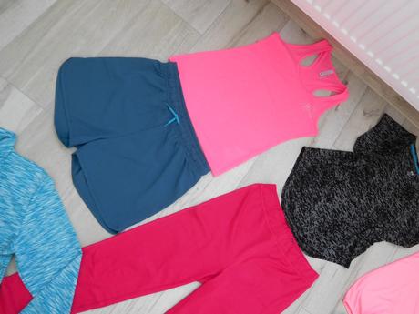 Športové oblečenie pre dievča či dámu-s, s