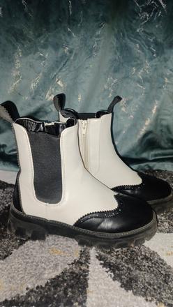 Čižmičky, reserved,34