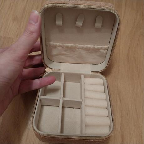 Sperkovnicka motyle,