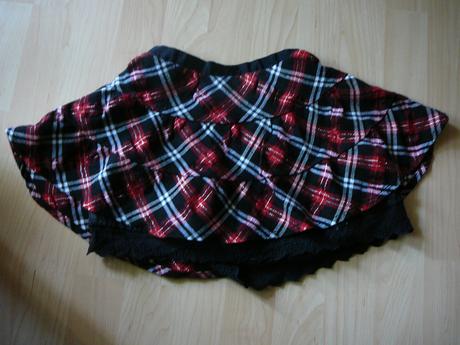 Dievcenska sukna, 98