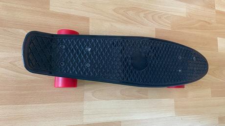 Čierny pennyboard, 