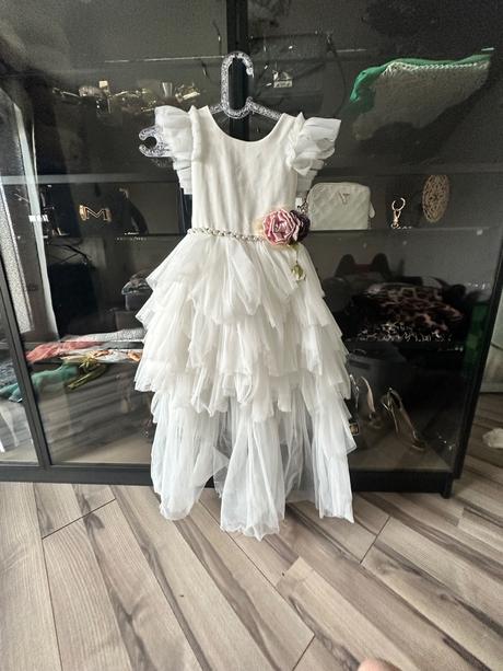 Šaty na prvé sväté prijímanie, 140