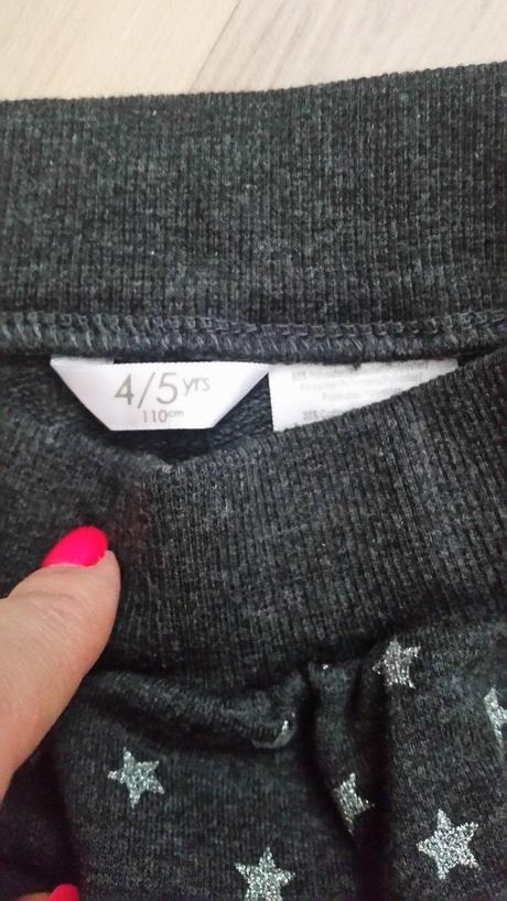 Krasna suknicka, pepco,104