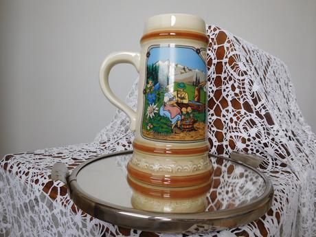 Korbel-keramika v ľudovom motíve,, 