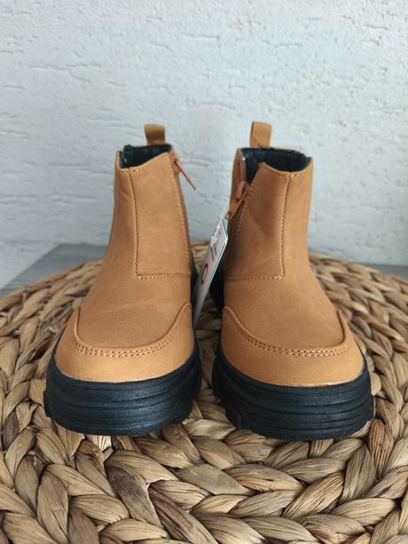 Prechodné 27-28, c&a,27