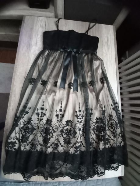 Spoločenské šaty, 38