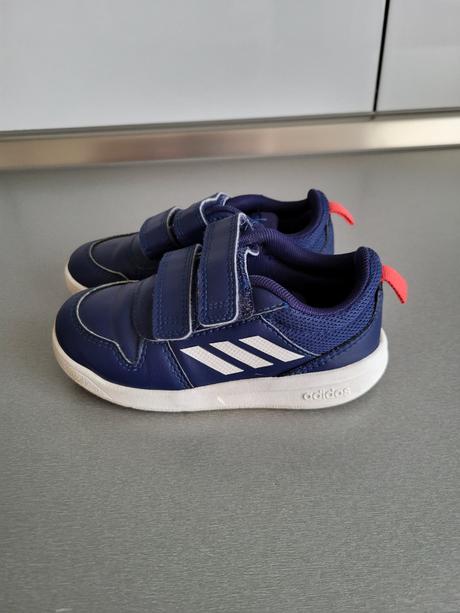 Tenisky + doporučené poštovné, adidas,24