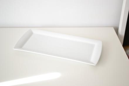 Biela porcelánová tácka, 