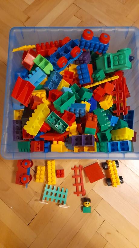 Plastove skladacie kocky. bloky, 