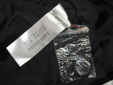 Luxusný čierny kostým, 56