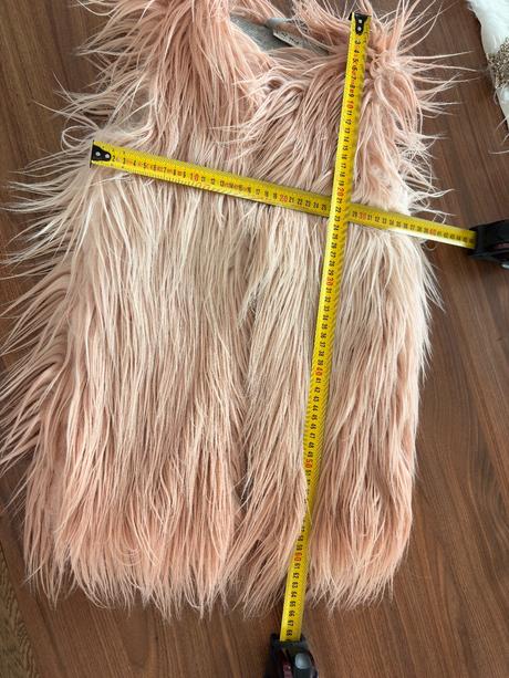 Chlpatá vesta, next,122