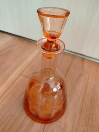 Sklenená karafa a 2 poháre, 