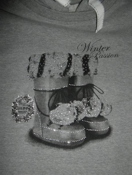 Mikina so zimným motívom, 158