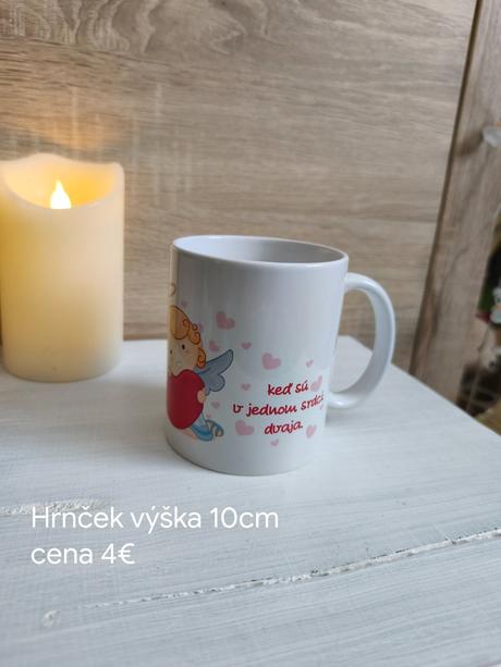 Pekný hrnček s anjelom a textom,