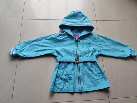 Predám dievčenský kabátik, 