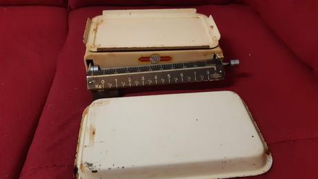 Predám staručkú  váhu., 