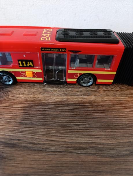 Veľký kĺbový zvukový autobus + autoformula drak,