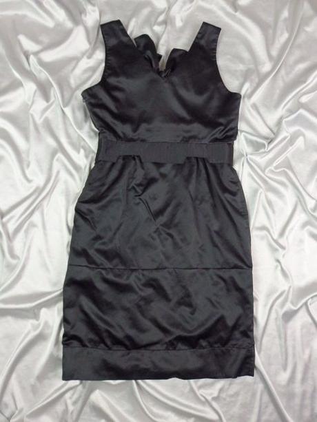 Luxusné čierne  šaty, 36