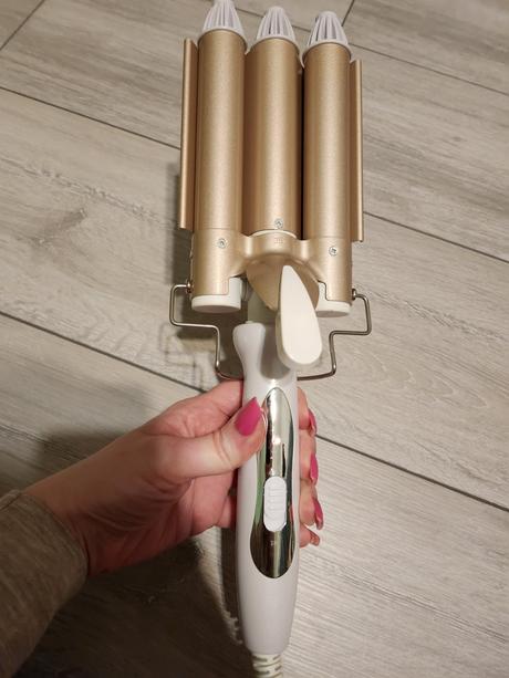 Zlatý vlnkovač-trojkulma, 