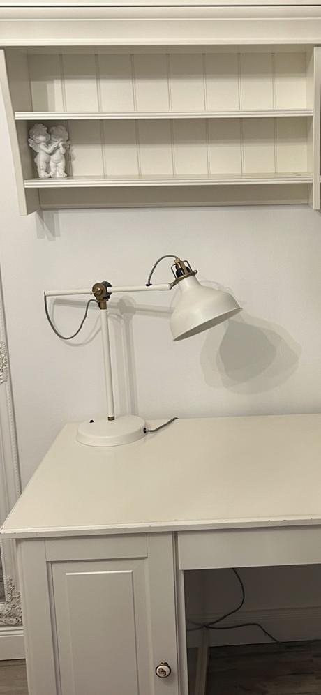 Lampa na písací stôl,