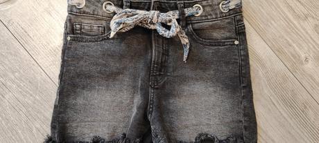 Krátke šortky, c&a,158