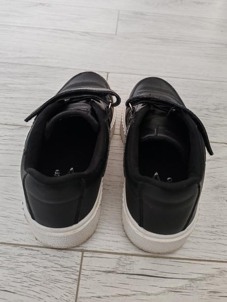 Predám tenisky č. 33, umbro,33