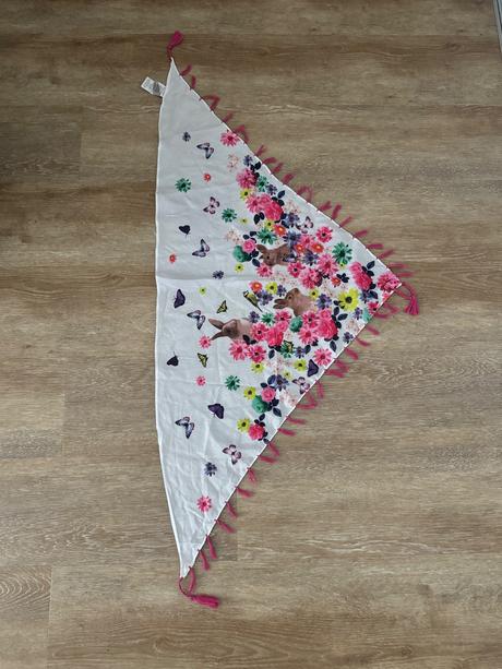 Farebná zajačiková šatka, 104