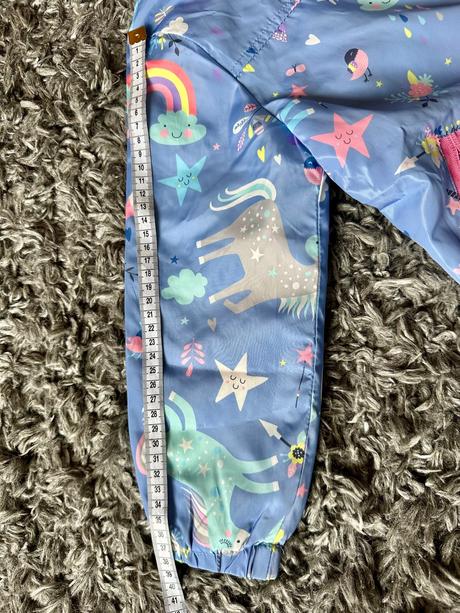 Jarná bundička, 116