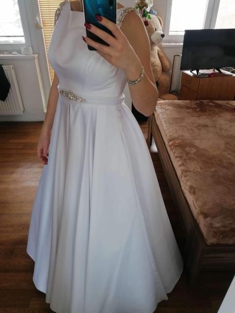 Svadobné šaty aj pre tehotnu, m