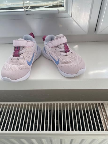 Nike tenisky, nike,22