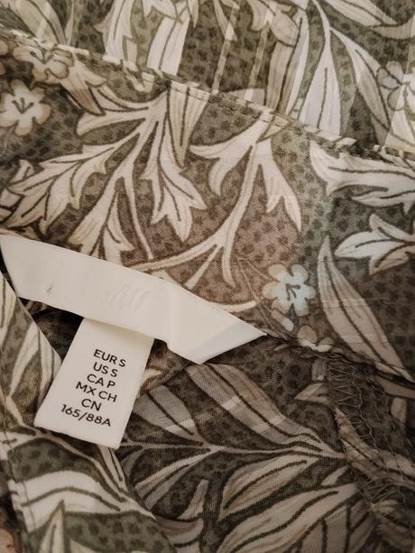 Elegantná romantická blúzka h&m floral vzor, 36 / s