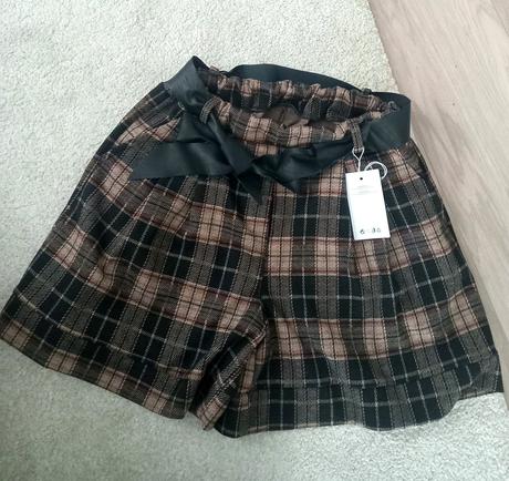 Nove talianske kratke nohavice/ sortky, 36 / 38 / m / s