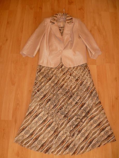 Šaty pre svadobnú maminu, 46