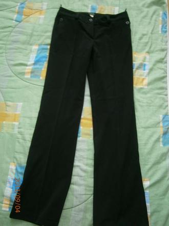 Hrubšie nohavice, 40