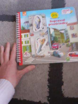 Knižka s magnetkami, 