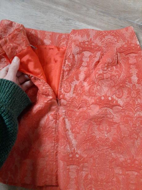 Brokatova sukňa karen millen, s