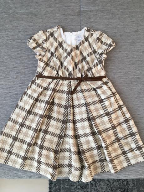 Šaty s bolerkami, 104–116