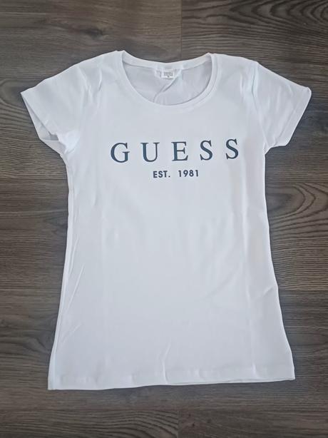 Tricko, guess,s