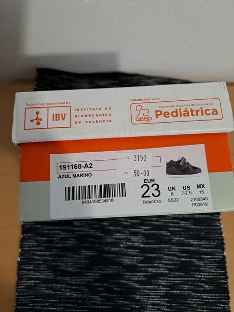 Predám topánky biomecanics, 23