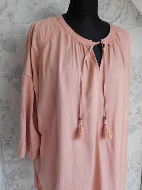 Kvalitna velmi pekna bluzka, 50