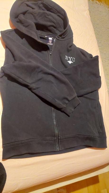 Cierna mikina, f&f,158