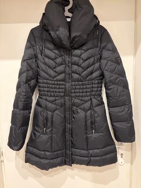 Zimna bunda, guess,m