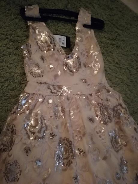 Saty pre paradnicu+topanky gratis, mohito,s