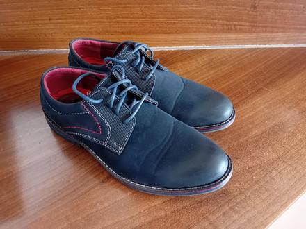 Spoločenské topánky, 39