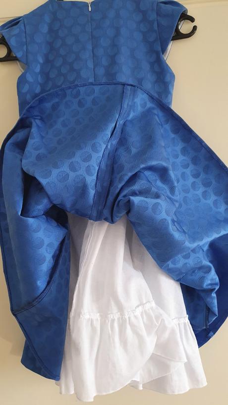 Spoločenské dievčenské šaty, 122