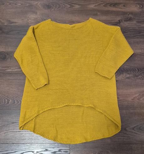 Zlty pulover, 