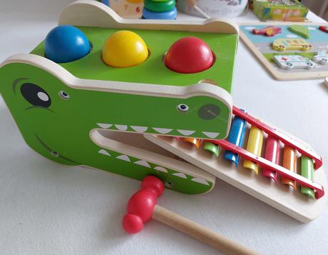 Drevené montessori hračky, 